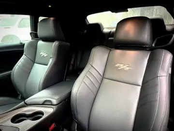 Dodge Challenger 5.7 R T