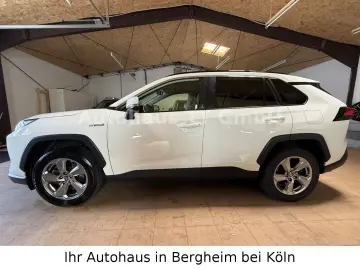 TOYOTA RAV 4 2.5 Hybrid Team Auto AWD Kamera 1.Hand TOP