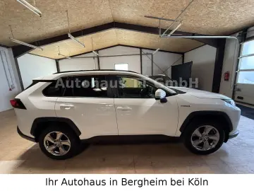 TOYOTA RAV 4 2.5 Hybrid Team Auto AWD Kamera 1.Hand TOP