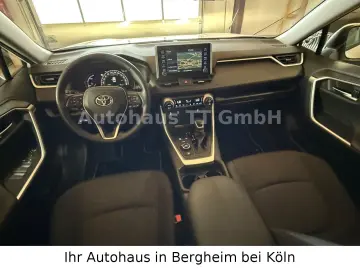 TOYOTA RAV 4 2.5 Hybrid Team Auto AWD Kamera 1.Hand TOP
