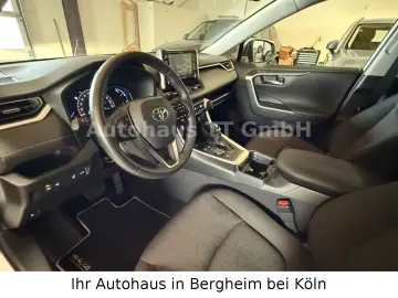 TOYOTA RAV 4 2.5 Hybrid Team Auto AWD Kamera 1.Hand TOP