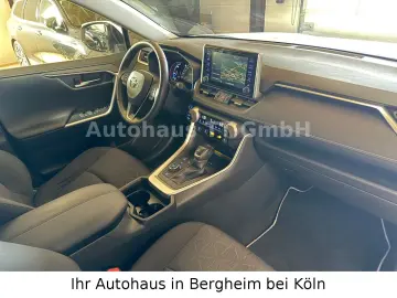 TOYOTA RAV 4 2.5 Hybrid Team Auto AWD Kamera 1.Hand TOP