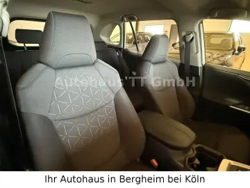 TOYOTA RAV 4 2.5 Hybrid Team Auto AWD Kamera 1.Hand TOP