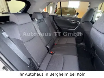 TOYOTA RAV 4 2.5 Hybrid Team Auto AWD Kamera 1.Hand TOP