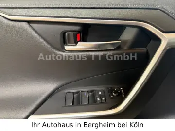 TOYOTA RAV 4 2.5 Hybrid Team Auto AWD Kamera 1.Hand TOP