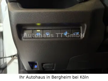 TOYOTA RAV 4 2.5 Hybrid Team Auto AWD Kamera 1.Hand TOP