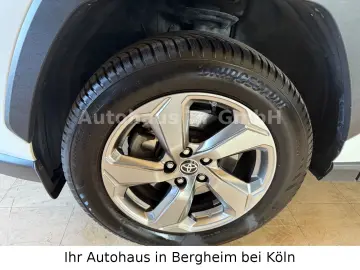 TOYOTA RAV 4 2.5 Hybrid Team Auto AWD Kamera 1.Hand TOP