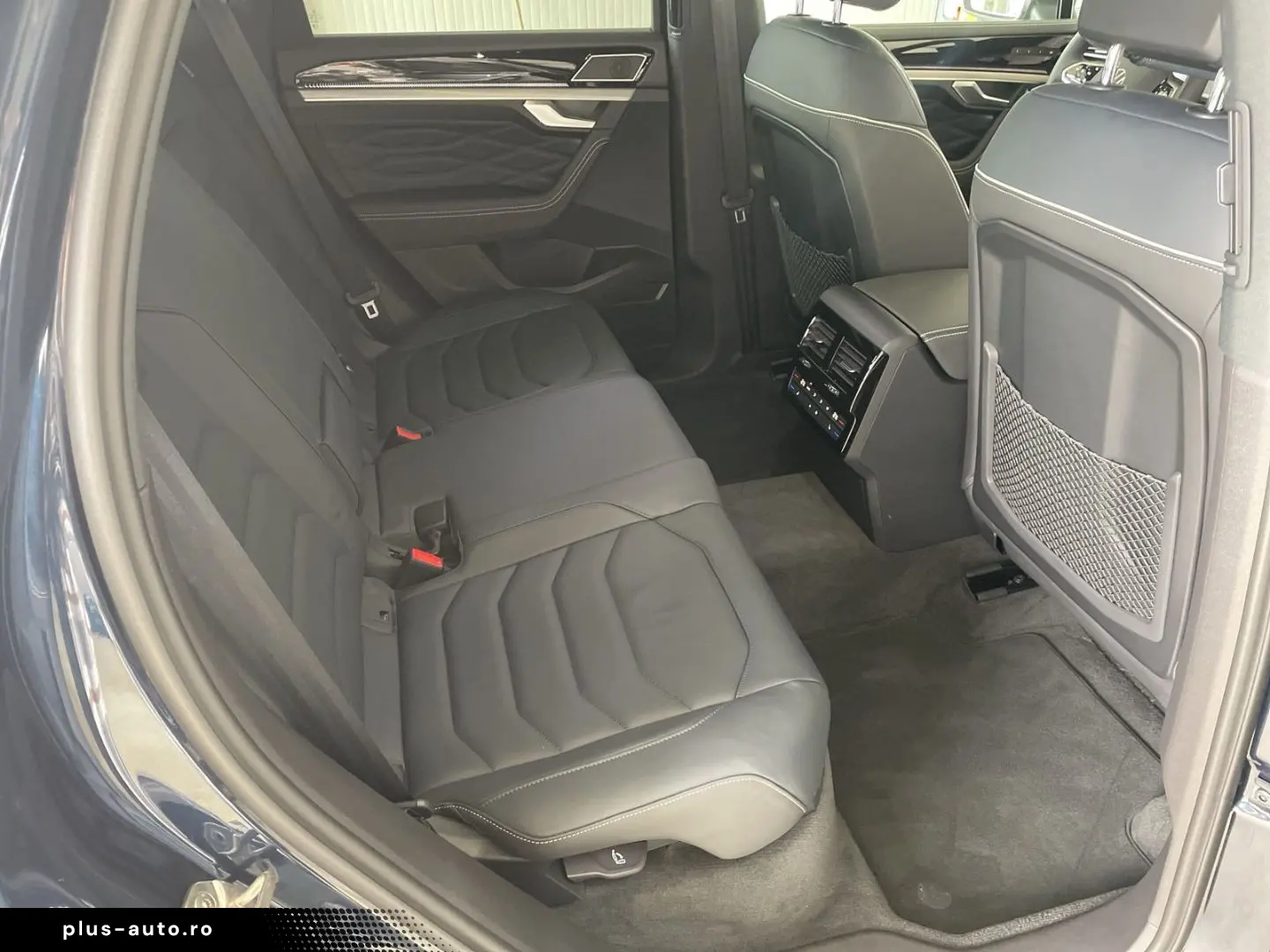 VW Touareg 3 0 V6 TDI R-Line 4M Matrix AHK Memory L