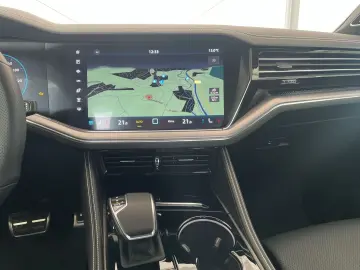 VW Touareg 3 0 V6 TDI R-Line 4M Matrix AHK Memory L