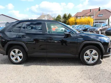 TOYOTA RAV4 Hybrid 4x4 Team Deutschland NAVI RelaxGara