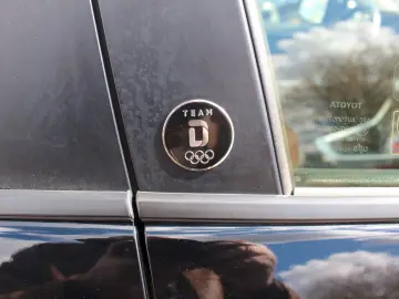 TOYOTA RAV4 Hybrid 4x4 Team Deutschland NAVI RelaxGara