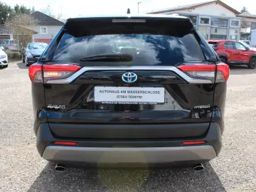 TOYOTA RAV4 Hybrid 4x4 Team Deutschland NAVI RelaxGara