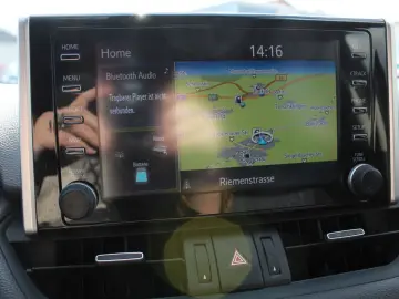 TOYOTA RAV4 Hybrid 4x4 Team Deutschland NAVI RelaxGara