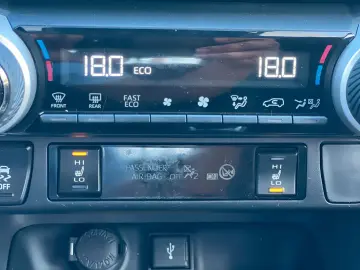 TOYOTA RAV 4 RAV4 Hybrid 4x4 Team Deutschland