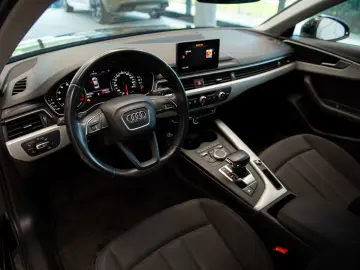 Audi A4 35 TFSI Mild Hybrid S tronic