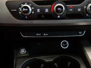 Audi A4 35 TFSI Mild Hybrid S tronic