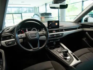 Audi A4 35 TFSI Mild Hybrid S tronic