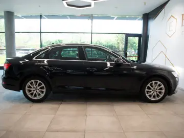 Audi A4 35 TFSI Mild Hybrid S tronic