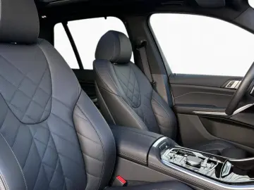 BMW X5 xDrive50e M SPORT 2Achs SoftCl AHK Pano DAPro