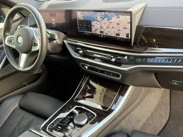 BMW X5 xDrive50e M SPORT 2Achs SoftCl AHK Pano DAPro