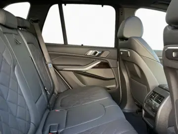 BMW X5 xDrive50e M SPORT 2Achs SoftCl AHK Pano DAPro
