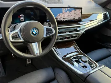BMW X5 xDrive50e M SPORT 2Achs SoftCl AHK Pano DAPro