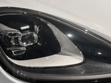 PORSCHE Cayenne E-Hybrid Platinum Edition