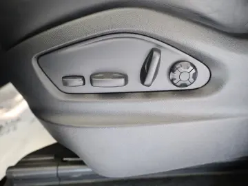 PORSCHE Cayenne E-Hybrid Platinum Edition