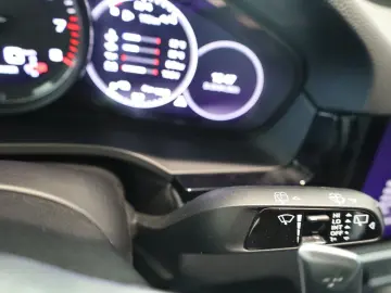 PORSCHE Cayenne E-Hybrid Platinum Edition