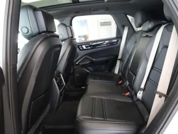 PORSCHE Cayenne E-Hybrid Platinum Edition