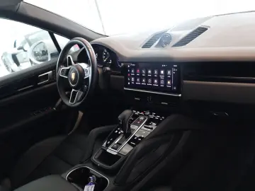 PORSCHE Cayenne E-Hybrid Platinum Edition