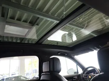 PORSCHE Cayenne E-Hybrid Platinum Edition