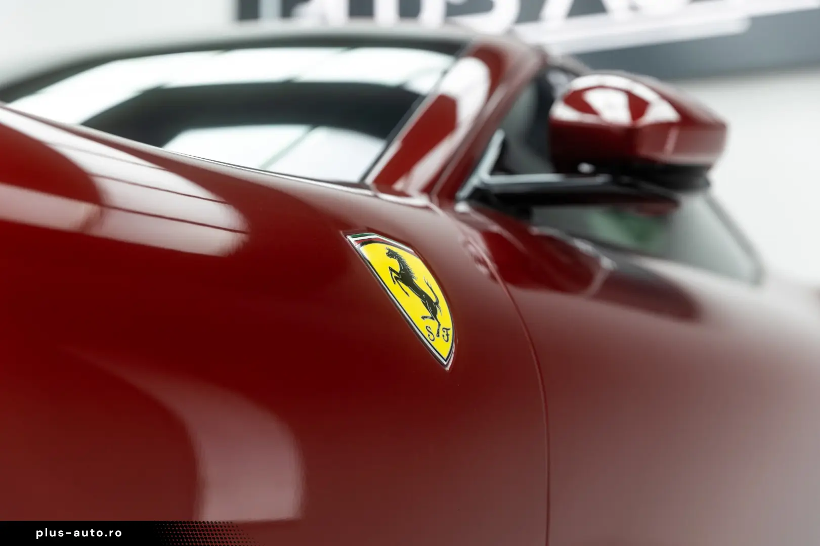 FERRARI ROMA ROSSO FIORANO