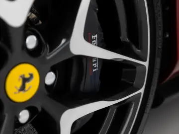 FERRARI ROMA ROSSO FIORANO