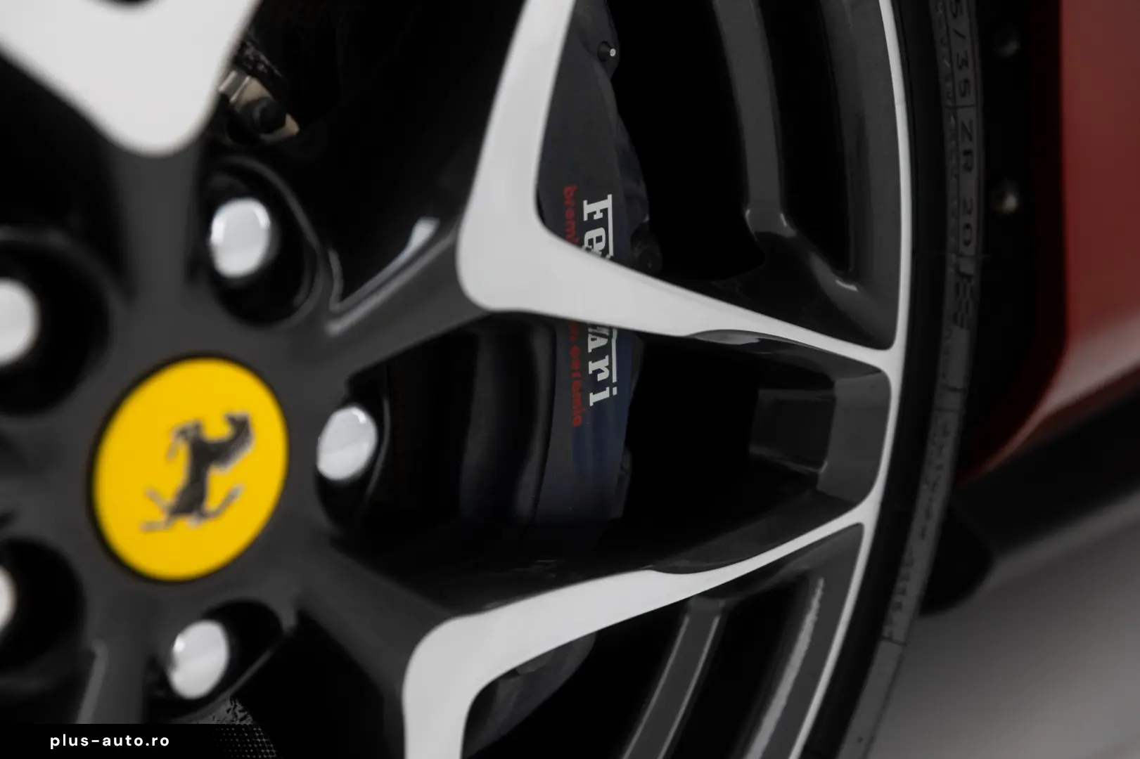 FERRARI ROMA ROSSO FIORANO