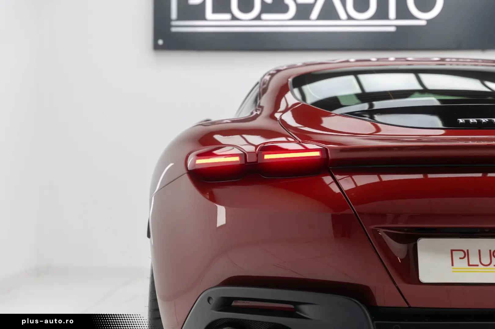 FERRARI ROMA ROSSO FIORANO