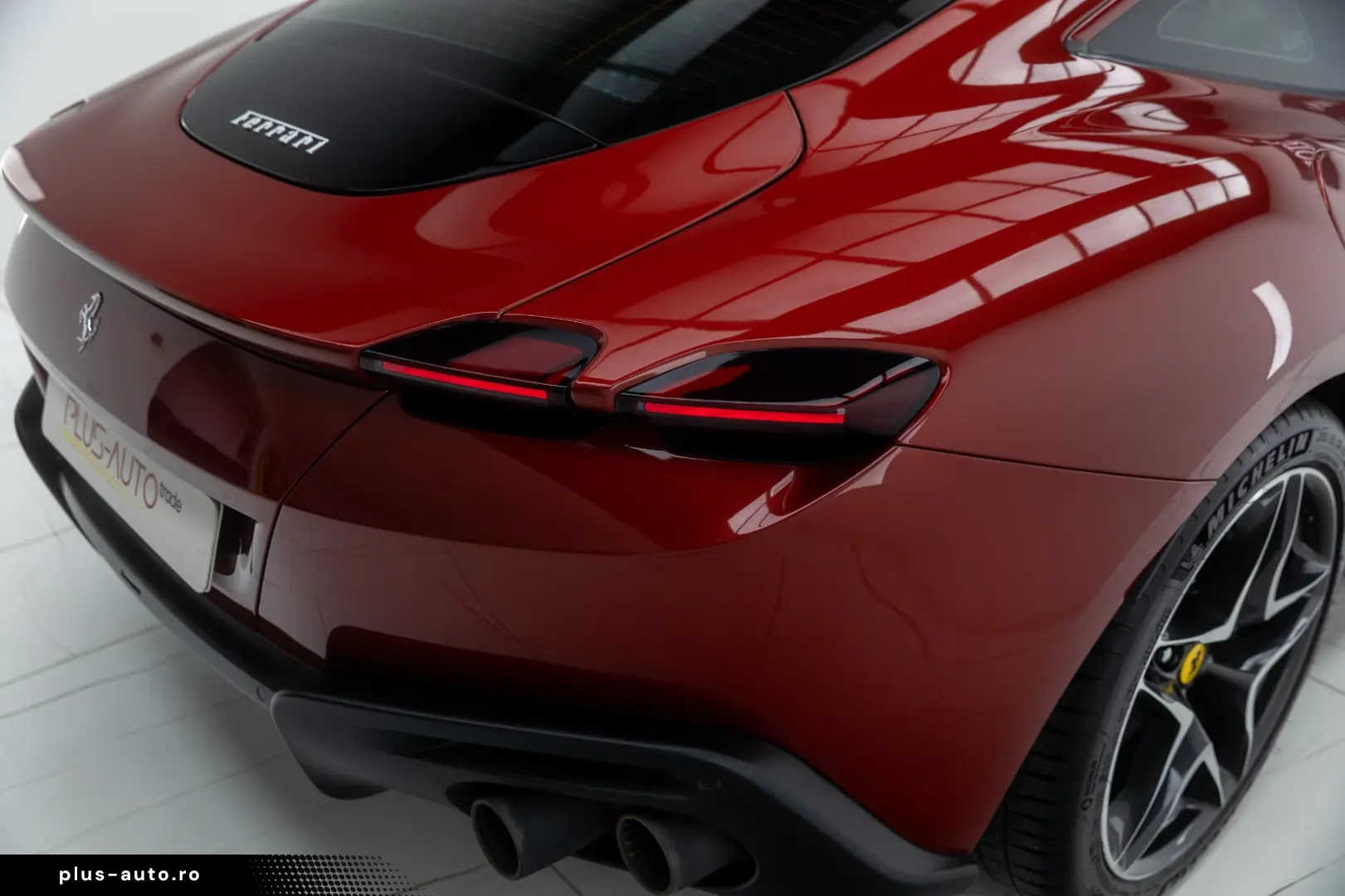 FERRARI ROMA ROSSO FIORANO