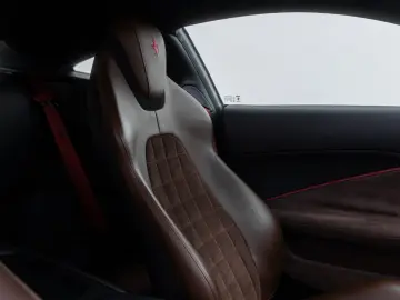 FERRARI ROMA ROSSO FIORANO