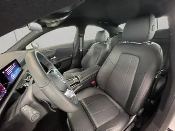 MERCEDES-BENZ CLA 200 d Cp Progressive Advan VZ-Ass …