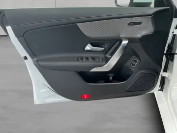 MERCEDES-BENZ CLA 200 d Cp Progressive Advan VZ-Ass …