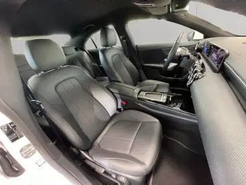 MERCEDES-BENZ CLA 200 d Cp Progressive Advan VZ-Ass …