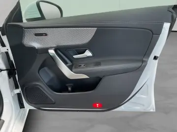 MERCEDES-BENZ CLA 200 d Cp Progressive Advan VZ-Ass …