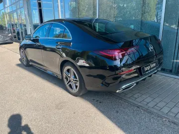 MERCEDES-BENZ CLA 200 d Coupé AMG  DISTRO 360 KEYLES…