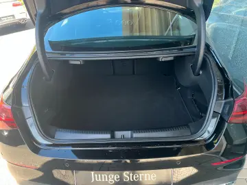 MERCEDES-BENZ CLA 200 d Coupé AMG  DISTRO 360 KEYLES…