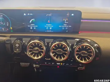 MERCEDES-BENZ CLA 250 AMG  Night AHK MULTIBEAM Ambie…