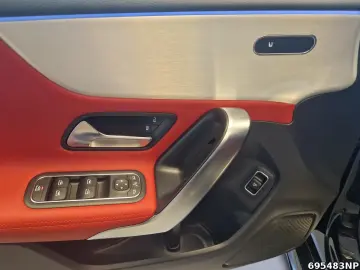 MERCEDES-BENZ CLA 250 AMG  Night AHK MULTIBEAM Ambie…