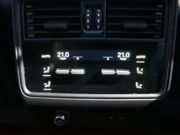 PORSCHE Cayenne E-Hybrid P-Display 4Zone HLA HEADUP