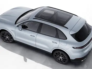 PORSCHE Cayenne E-Hybrid   InnoDrive   Sport Chrono