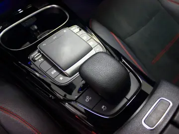 MERCEDES-BENZ CLA 35 AMG Coupé 4M DCT~DEUTSCH UNFALL…