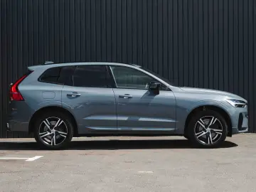 Volvo XC 60 B4 MHEV AWD R-Design